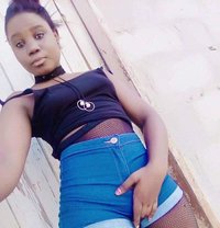 Ureriar - Transsexual escort in Nairobi