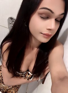 Urfi - Acompañantes transexual in New Delhi Photo 9 of 15