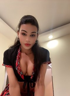 Urfi - Acompañantes transexual in New Delhi Photo 11 of 15