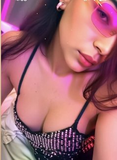 Urfi - Acompañantes transexual in New Delhi Photo 13 of 15