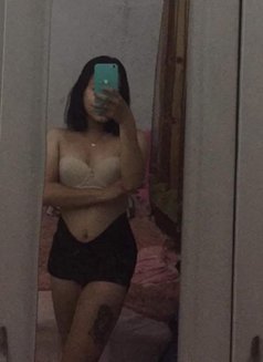 Urgirlnamed Jane - Transsexual companion in Manila Photo 2 of 5