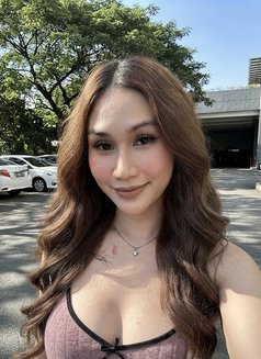 Urjhen - Acompañantes transexual in Manila Photo 4 of 5
