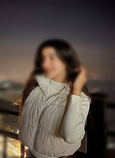 Urmila - puta in Kolkata Photo 1 of 3