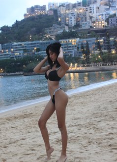 Ursexy Trina - Transsexual escort in Hong Kong Photo 4 of 7
