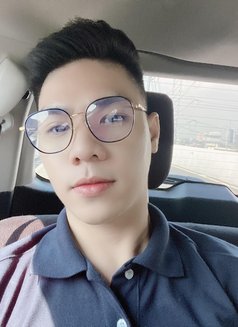 Urtylerrr - Male escort in Manila Photo 3 of 6