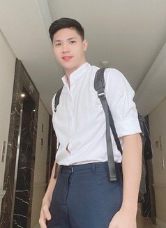 Urtylerrr - Male escort in Manila Photo 5 of 6