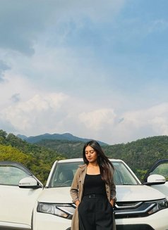 Urvashi - escort in Hyderabad Photo 6 of 7