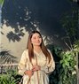 Urvashi - puta in Kolkata Photo 1 of 3
