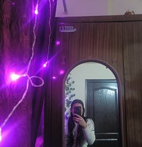 Urvashi - escort in New Delhi