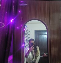 Urvashi - escort in New Delhi