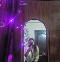 Urvashi independent - puta in Greater Noida