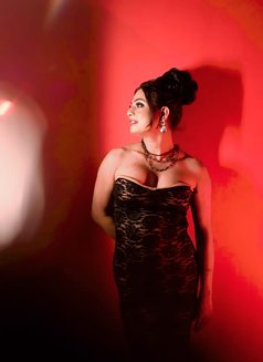 Urvashi - Transsexual escort in Kolkata Photo 22 of 22