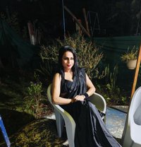 Urvashi - Transsexual escort in Mumbai
