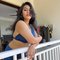 Urvi - escort in Mumbai Photo 3 of 4