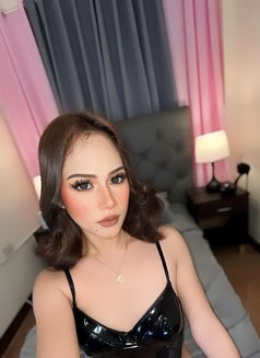 UrYoungDominant - Transsexual escort in Manila Photo 12 of 15