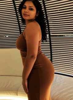 Usha - escort in Chennai Photo 1 of 2