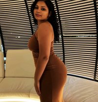 Usha - escort in Chennai Photo 1 of 2