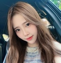 Utari - escort in Surabaya