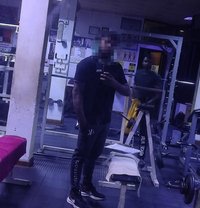 Uthsala Pasandul - Agencia de acompañantes masculinas in Colombo