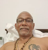 Uthum69 - Male escort in Colombo