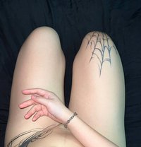 Uto - escort in Sasebo