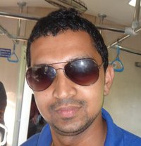 Uvin - Acompañantes masculino in Colombo