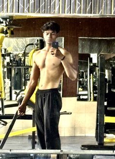 Uzi - Male escort in New Delhi Photo 3 of 3