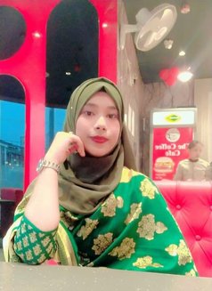 Uzma Naaz - escort in Mumbai Photo 1 of 3