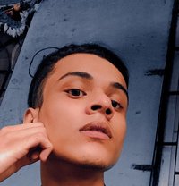 _V_ - Male escort in Mumbai