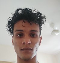 _V_ - Male escort in Mumbai