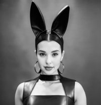 V Mistress V - escort in London