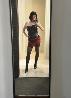 V Rosa Domina - Dominadora in Prague (Praha) Photo 9 of 13