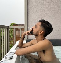 V007 - Male escort in Ahmedabad