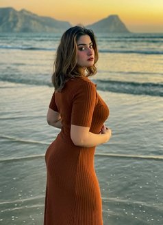 Vaani - escort in Abu Dhabi Photo 4 of 4