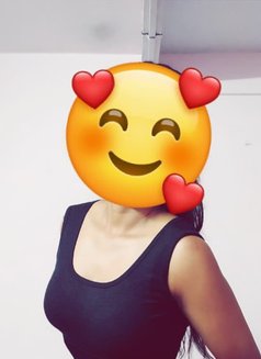 Vaani Rajput - escort in Noida Photo 3 of 5