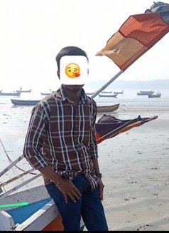 Vaarun - Male escort in Mumbai Photo 3 of 4