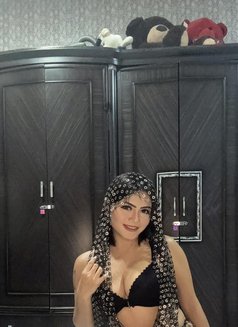 VACUM ICe your dick - escort in Dubai Photo 9 of 30