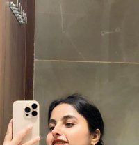 Vadodara Escort Service Provider - puta in Vadodara