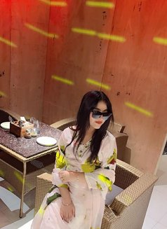 Vadodara Escort Service Provider - puta in Vadodara Photo 3 of 8