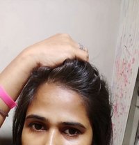 Vadodara Vip Escort Service - escort in Vadodara Photo 1 of 2