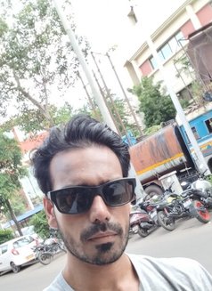 Vagina Driller Ronnie - Acompañantes masculino in Kolkata Photo 1 of 2