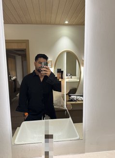 Vaibhav - Male adult performer in Mumbai Photo 5 of 5