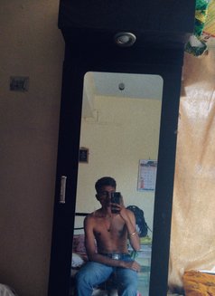 Vaibhav Sontakke - Acompañantes masculino in Aurangabad  Photo 1 of 4