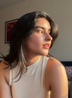 Vaibhavi - escort in Surat Photo 2 of 4