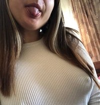 Vail - escort in Al Manama