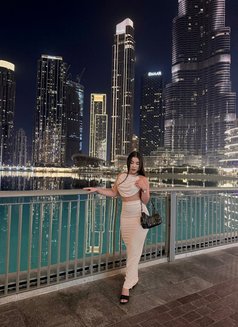 Vaiolett - puta in Dubai Photo 10 of 11
