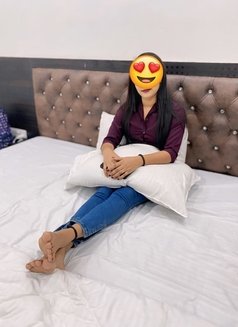 Vaishali CAM show and Real meet - escort in Hyderabad Photo 1 of 4