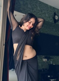 Vaishali - escort in Thrissur Photo 1 of 3