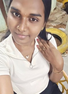 Vaishali - Transsexual adult performer in Hyderabad Photo 1 of 2