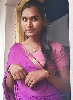 Vaishali - Transsexual adult performer in Hyderabad Photo 2 of 2